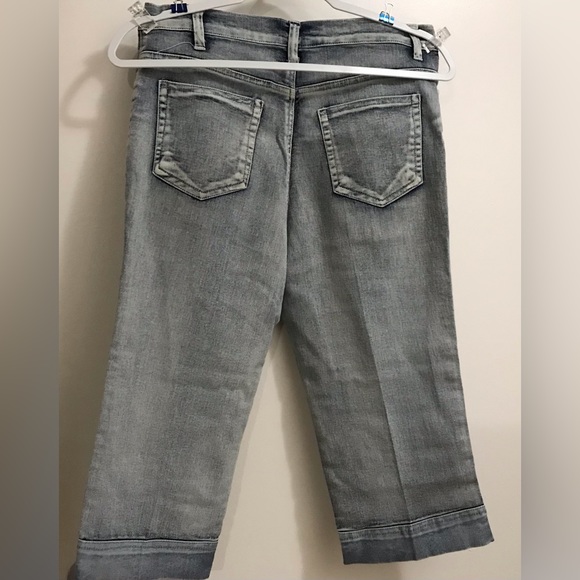 Capris - Picture 2 of 3